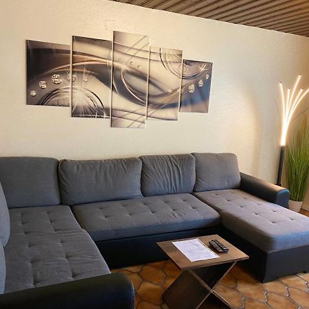 Apartments Rhona III Und IV Neunkirchen City Екстериор снимка