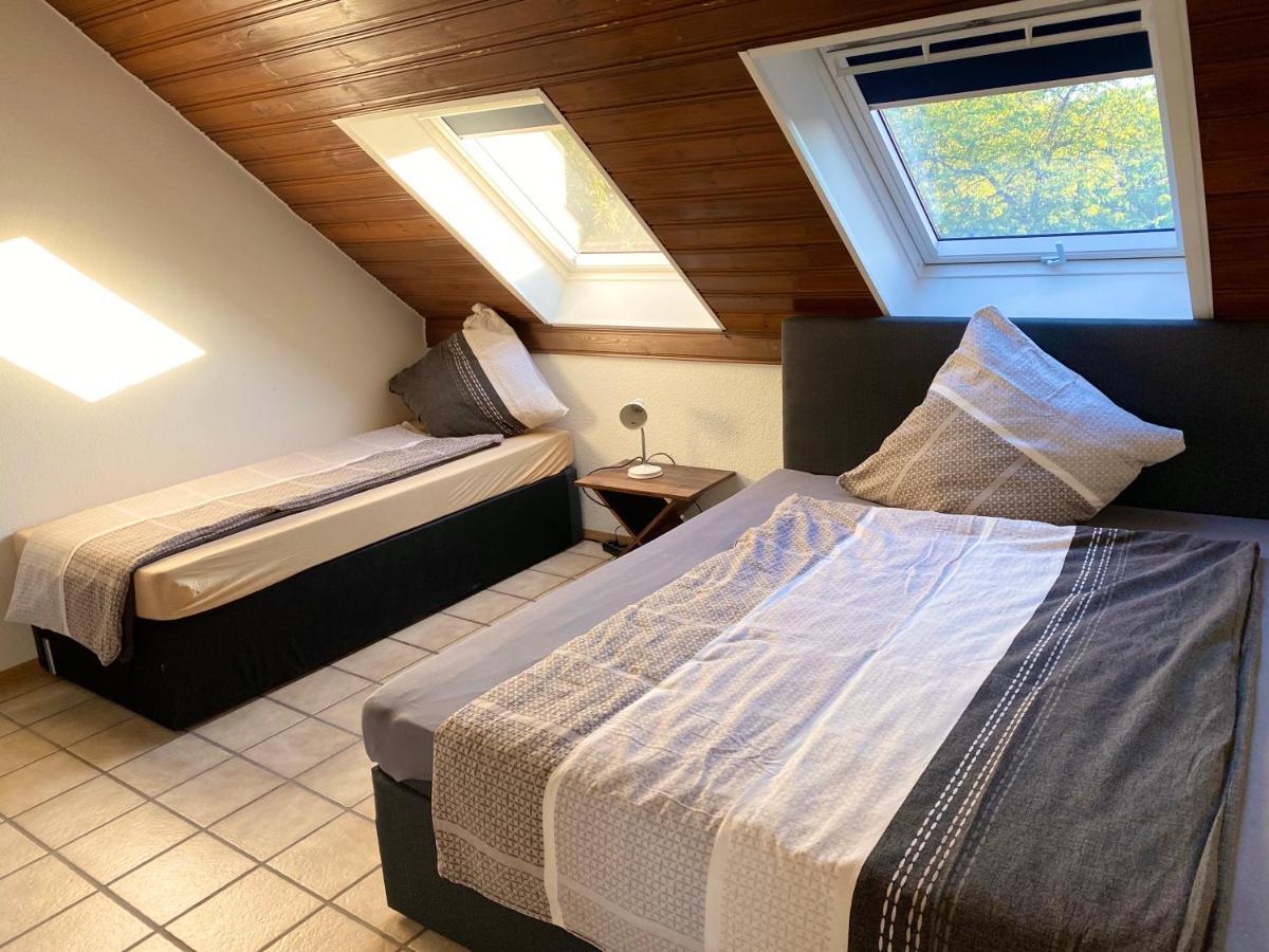 Apartments Rhona III Und IV Neunkirchen City Екстериор снимка