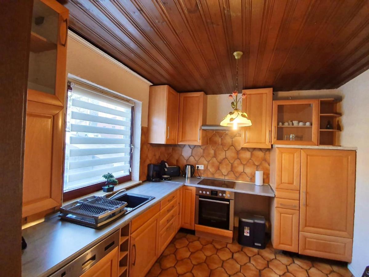 Apartments Rhona III Und IV Neunkirchen City Екстериор снимка
