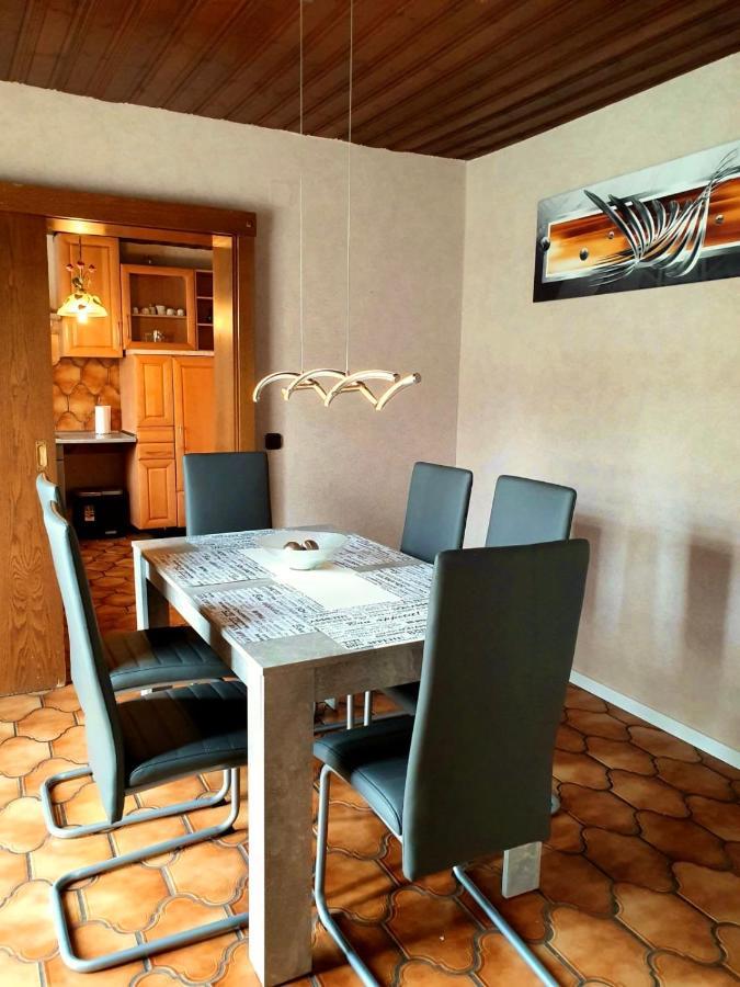 Apartments Rhona III Und IV Neunkirchen City Екстериор снимка